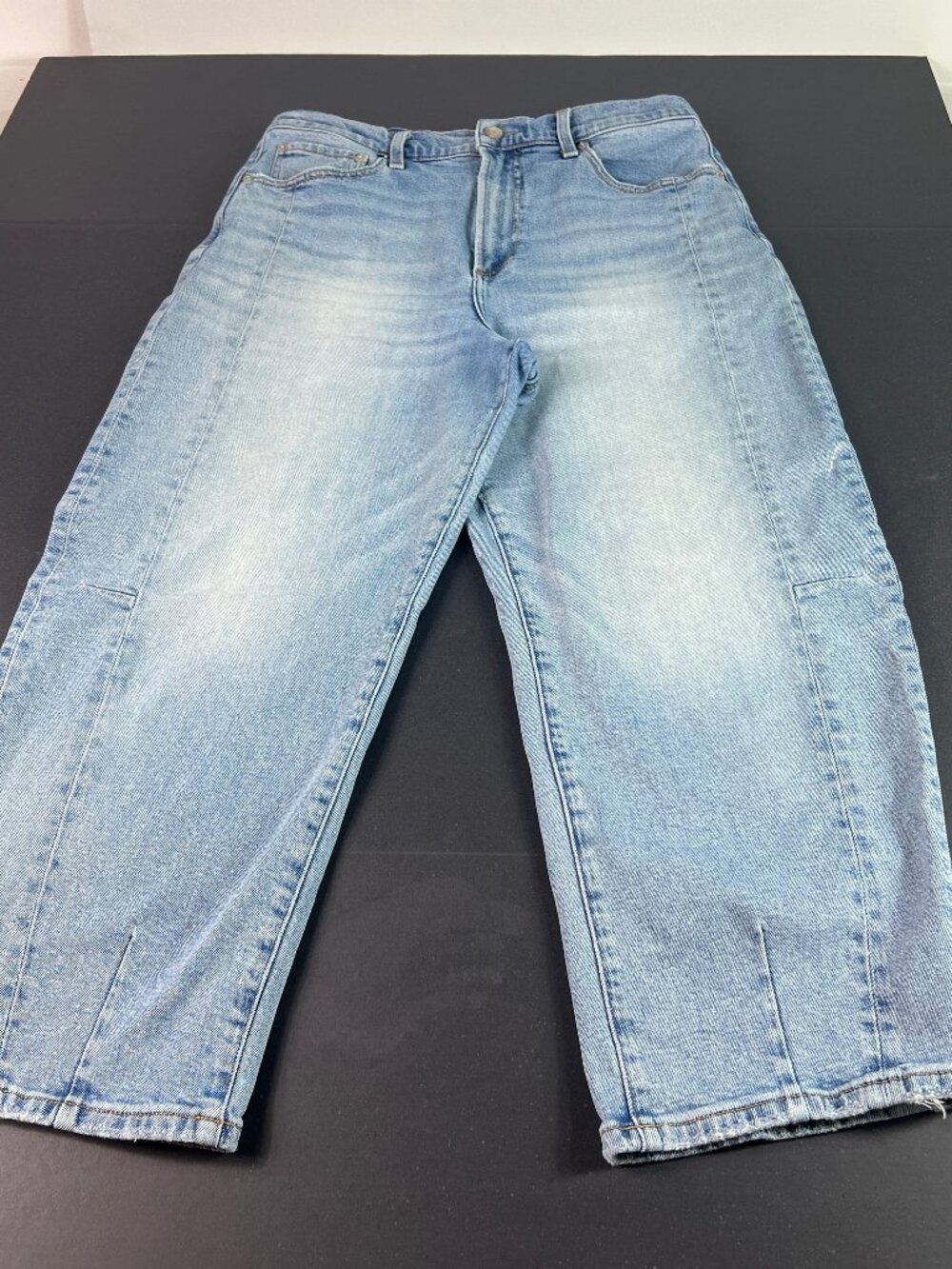 Pistola Jeans Women's 32x24* Beau Seamed Horseshoe Crop Light Blue Denim Tag 31